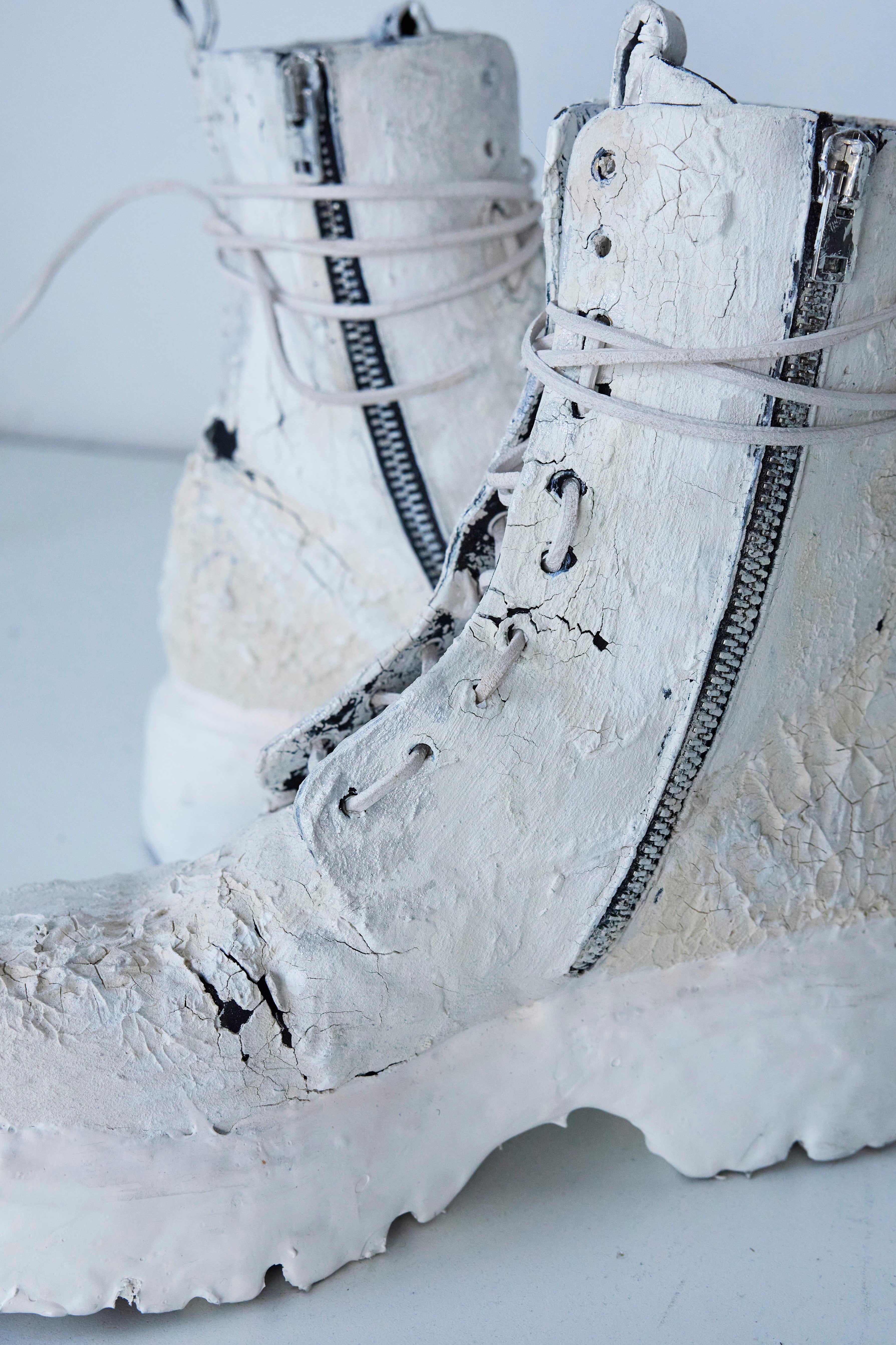 Crackled Combat boot